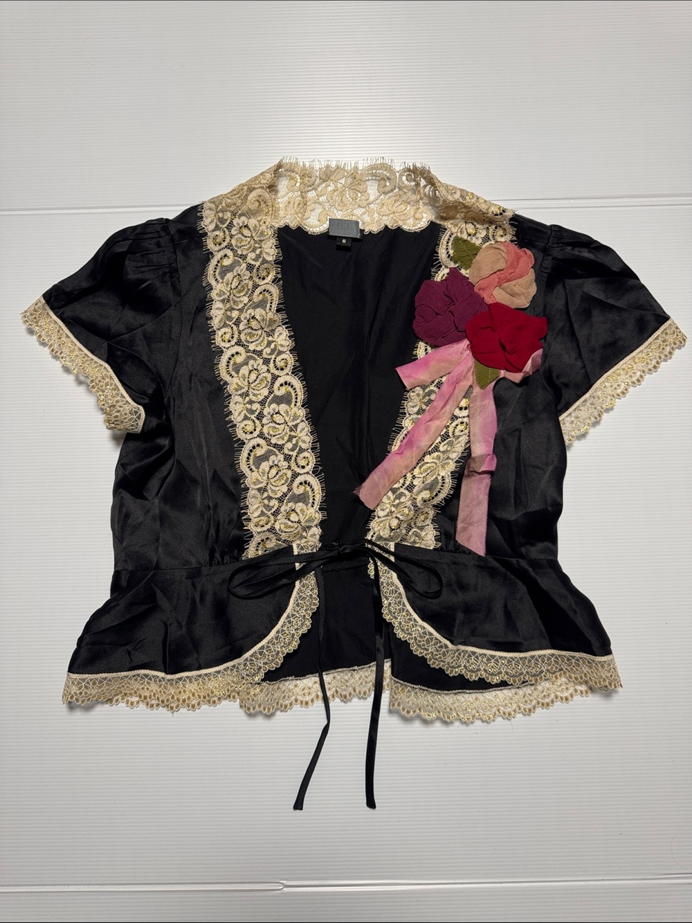 ANNA SUI Vintage Black Silk Gold Lace-Trim Short Sleeve Jacket Floral Accent 6